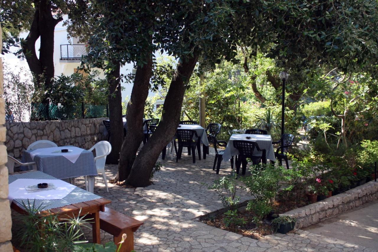 Apartments By The Sea Suha Punta, Rab - 5050 Kampor Bagian luar foto