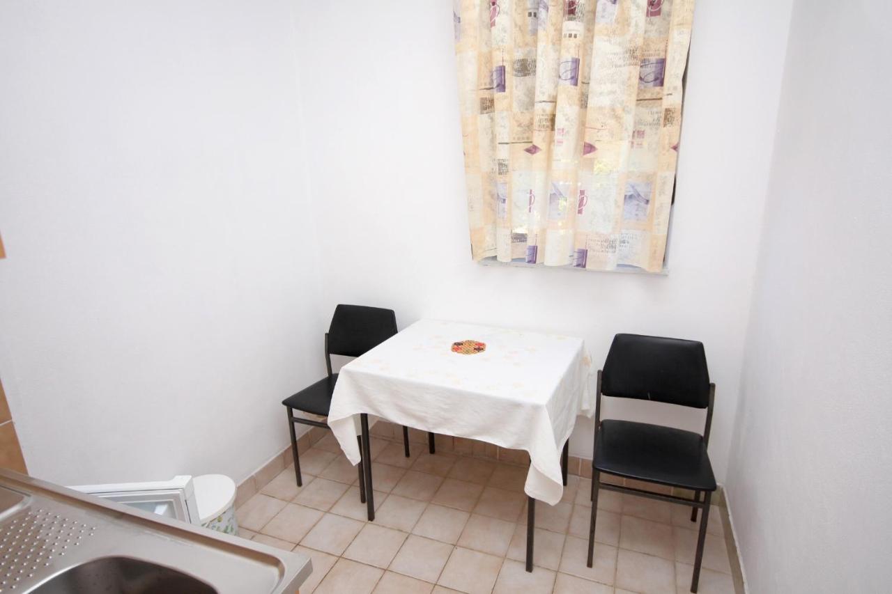 Apartments By The Sea Suha Punta, Rab - 5050 Kampor Bagian luar foto