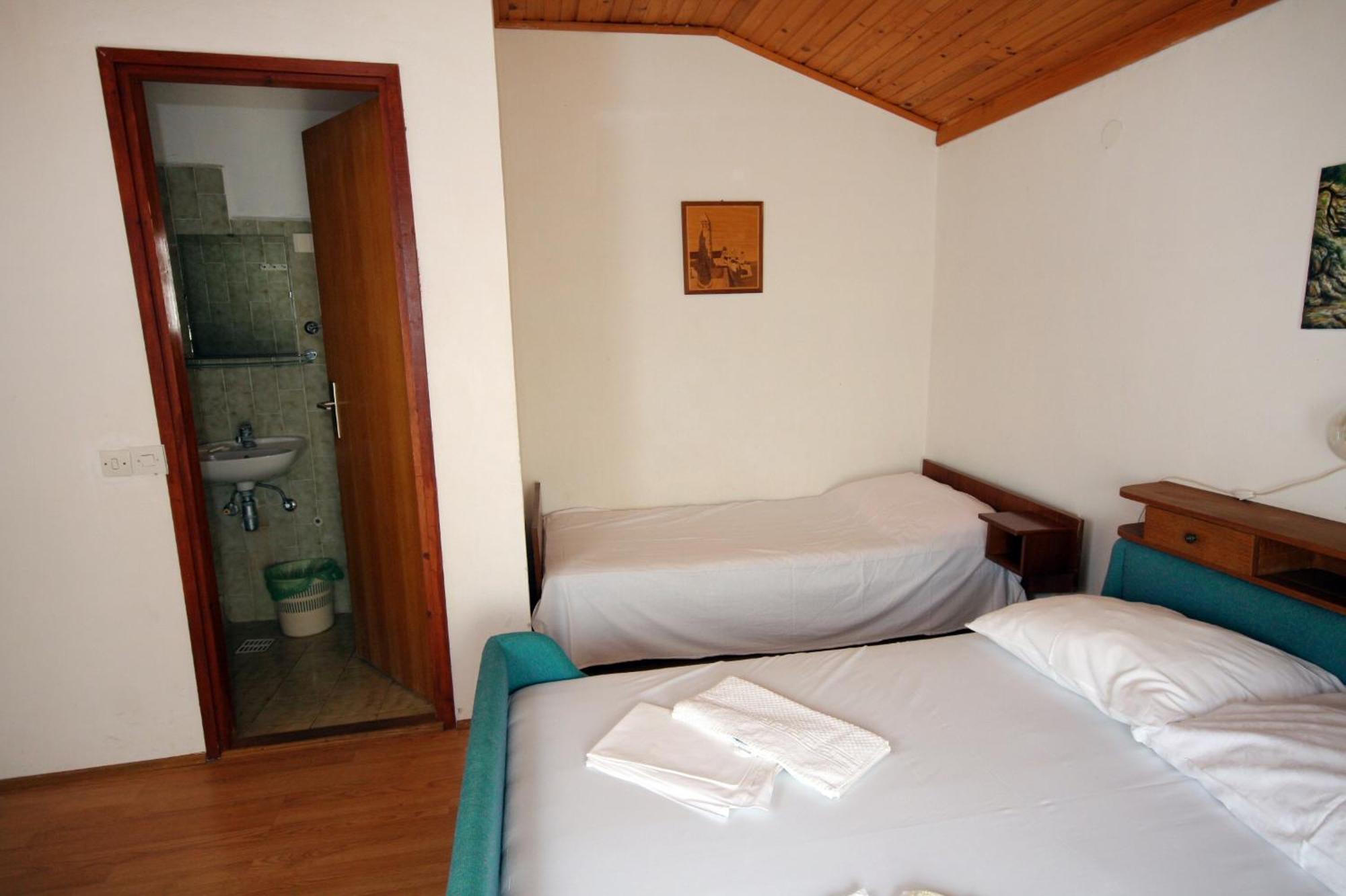 Apartments By The Sea Suha Punta, Rab - 5050 Kampor Ruang foto